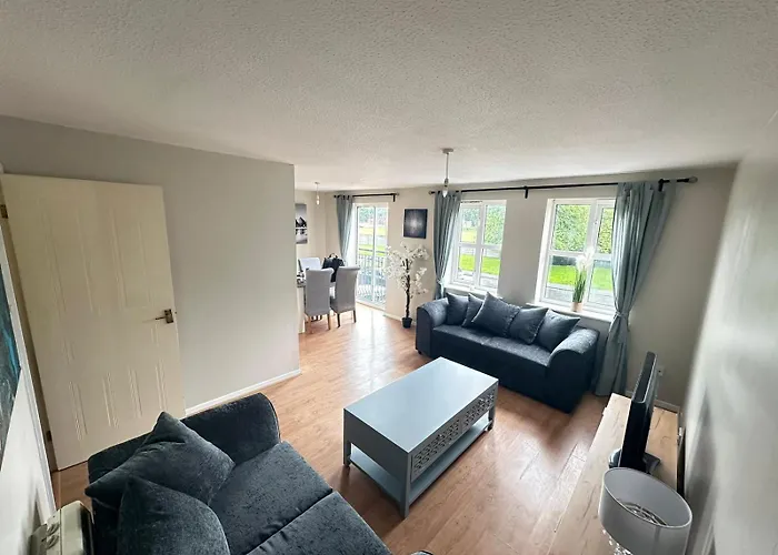 Lovely 2 Dbl Bed Near Heaton Park And North Manchester Hospital With Parking